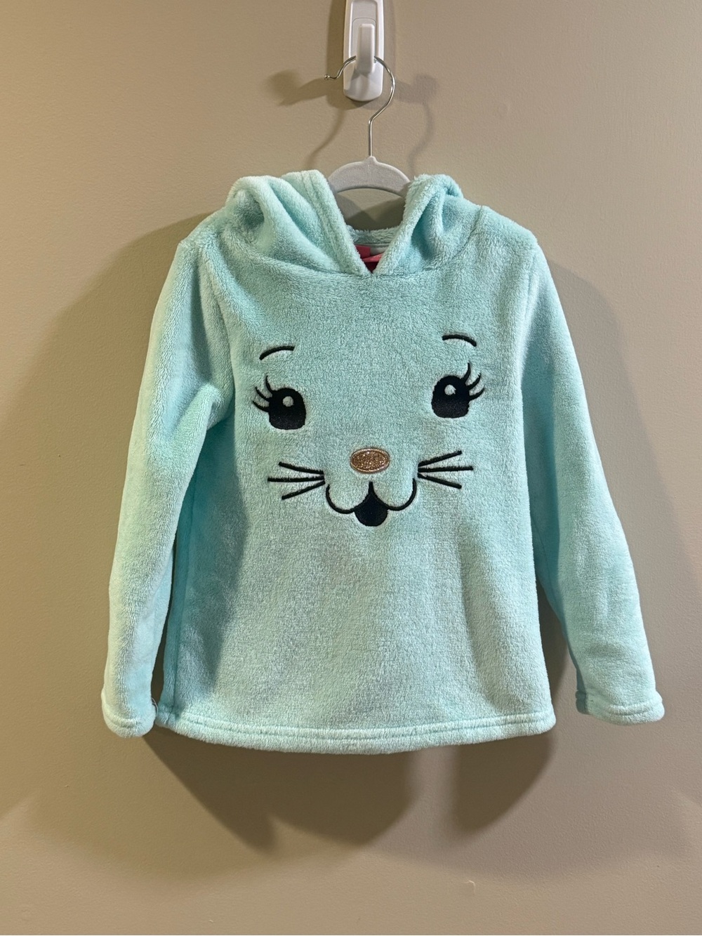 Isaac Mizrahi Kids Plush Hooded Pullover - Light Aqua Kitty Face